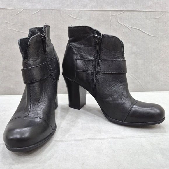 Born Shoes - Born ankle boots women's 7 black leather block heel cap toe side zip